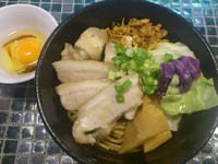 「肉入り海老油そば ￥900」@らーめん 五ノ神製作所の写真