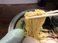 「とんこつラーメン（中太麺）」@ニュー甲子園の写真