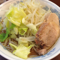 「らーめん 麺カタカタ 野菜マシ」@らーめん陸の写真