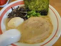 「豚骨味玉細麺」@とんこつラーメン 光★MENJIの写真