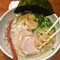 「【限定】中華そば（塩）　750円」@ラーメン ドラ猫の写真