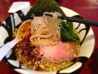 「金色の塩ラーメン」@凌駕IDEAの写真