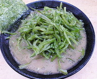 「茎わかめラーメン（並）　７５０円」@川崎家の写真