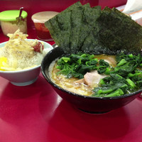 「チャーシュー麺 青菜W 海苔」@杉田家 千葉祐光店の写真