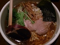 「正油ラーメン （鶏油）」@ラーメン 麺たつの写真