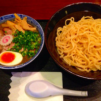 「濃厚煮干しつけめん(大盛り)」@軽食・喫茶シークエンスの写真