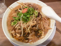 「濃厚とんこつ博多肉そば（サービス肉増し）　７８０円」@ヒノマル食堂 肉そばなおじの写真