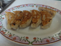 「餃子231円(試食券で0円)＆中華そば504円」@餃子の王将 茗荷谷駅前店の写真