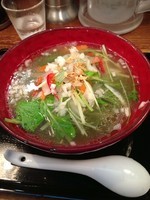 「スピルリナの野菜系らぁ麺」@ちゃぶ屋 とんこつ らぁ麺 CHABUTON ヨドバシ横浜店の写真
