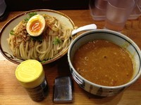 「トマトカレーつけ麺 中」@銀座 朧月の写真