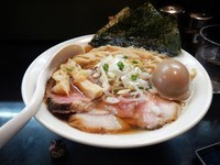 「特製そば+中盛」@麺処 晴の写真