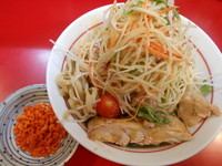 「冷やし中華（ヤサイ・カラメ・辛揚げ別皿）」@千里眼の写真