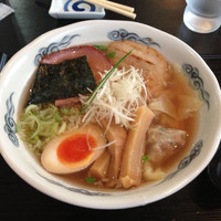 「【限定】烏賊煮干ワンタン麺780円」@龍のひげの写真