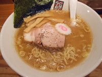 「煮干しらーめん」@煮干しらーめん 玉五郎 天満本店の写真