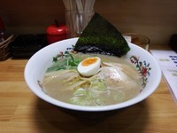 「豚骨　醤油ラーメン」@イケ麺 ふり～だむの写真