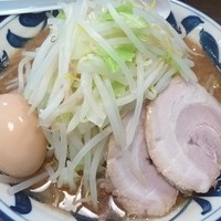 「ラーメン（味玉トッピング）」@豪麺MARUKOの写真