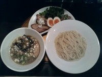 「つけ麺(あつもり)＋烈士盛り＋クレームブリュレ」@信濃神麺 烈士洵名の写真