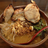 「信州味噌 味噌漬け炙りチャーシュー麺」@蔵出し味噌 麺屋竹田の写真