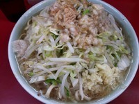 「小ラーメン　ニンニクアブラ　650円」@ラーメン二郎 中山駅前店の写真