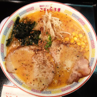 「みそとんこつ 850円＋餃子3ケ（クーポン）無料」@熊本ラーメン こむらさき 新横浜店の写真