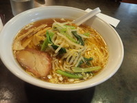 「ラーメン大盛り固め550円」@中華料理大陸の写真