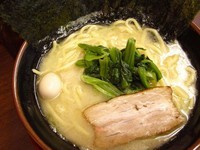 「塩ラーメン＋海苔」@横浜家系ラーメン くれ家の写真