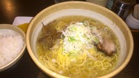 「塩ラーメン＋大盛＋ライス（８００円）」@らーめん 福籠の写真