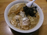 「中華そば」@らーめん 滋魂の写真