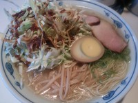 「らあめん、固め、大盛り＋キャベツ」@らあめん英 本店の写真