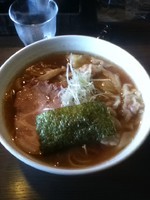 「海老ワンタン麺」@荻窪らーめん 栄龍軒の写真