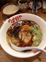 「黒こてめん700円」@ばりきや 高崎店の写真