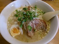 「鶏パイタンＳＯＢＡ７８０円」@麺屋 Hulu-luの写真
