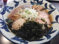 「醤油らーめん+味たま」@らーめん 神田 磯野の写真