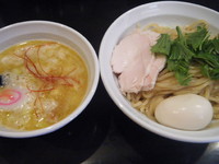 「濃厚鶏つけ麺・塩（大盛）+味玉=850円」@鶏そば 志堂の写真