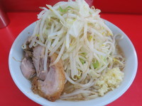 「ラーメン650円ヤサイ、ニンニク少なめ」@ラーメン二郎 松戸駅前店の写真