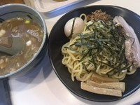 「(丸鶏と魚介の)つけ麺 850円 (味玉付き)」@森のやの写真