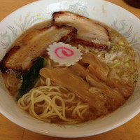 「濃厚醤油らぁめん 700円」@麺や しみずの写真