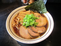 「特製中華そば・並」@中華そば しながわの写真