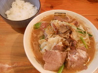 「濃菜麺（タン、ハツ、砂肝とニンニクの芽）＋ミニごはん」@濃菜麺 井の庄の写真