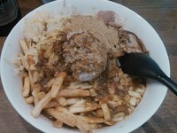 「【三周年記念限定】ジャンクカレーラーメン ￥1000」@ラーメンアキラの写真