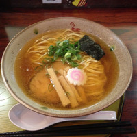 「醤油ラーメン660円」@麺組の写真