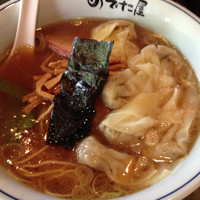 「ワンタン麺」@支那そば めでた屋の写真