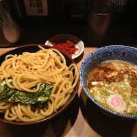 「辛つけ麺【900円】」@仁鍛 クロスガーデン川崎店の写真