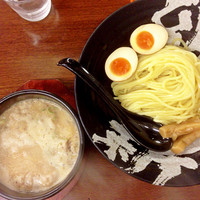 「こってりつけとん かつお合わせ（並盛）+味付玉子」@つけ麺維新の写真