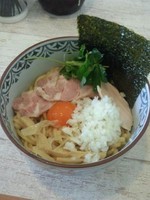 「濃厚たまごのまぜそば」@中華そば 四つ葉の写真