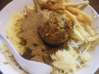 「【3周年記念限定のジャンクカレーラーメン】+チーズ￥1050」@ラーメンアキラの写真