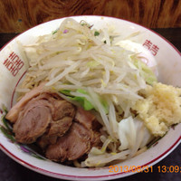 「汁なし700円」@やらかし亭の写真