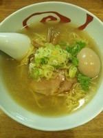 「鶏にぼし塩らーめん（味玉トッピング）」@麺屋 こうじろうの写真