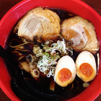「富山ブラックラーメン」@麺家いろは 武蔵小山店の写真