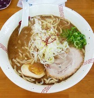 「醤油ラーメン（1.5盛）　770円」@らーめん 弥七の写真